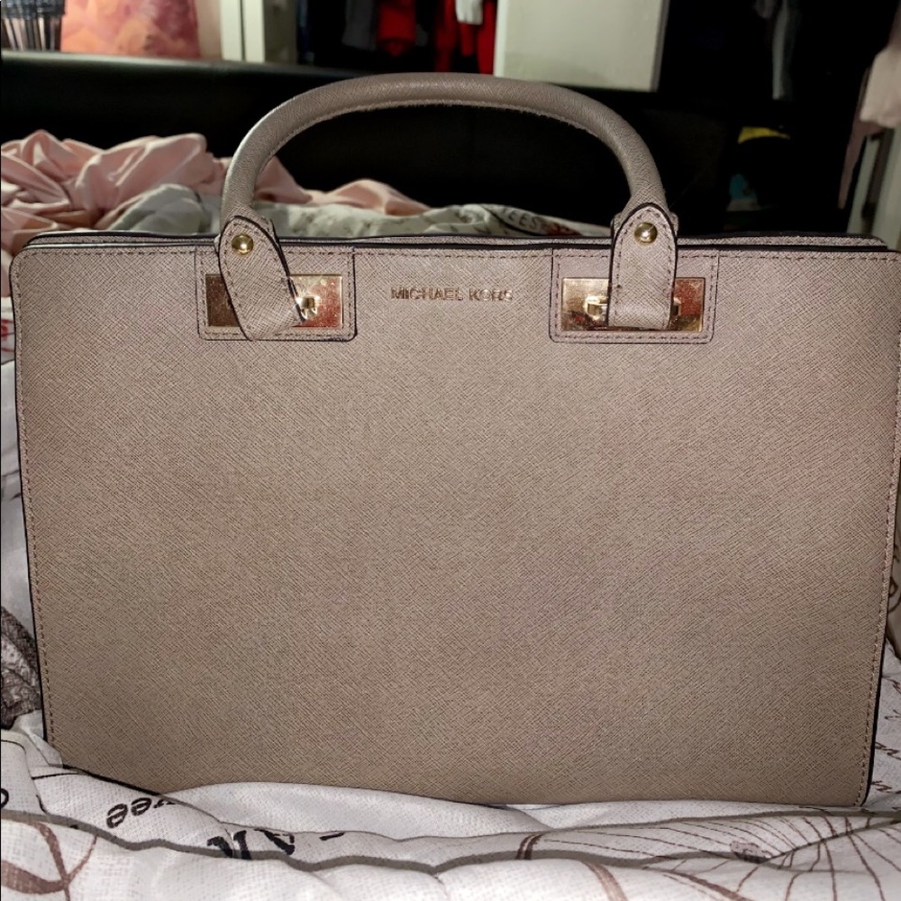 Michael Kors bag